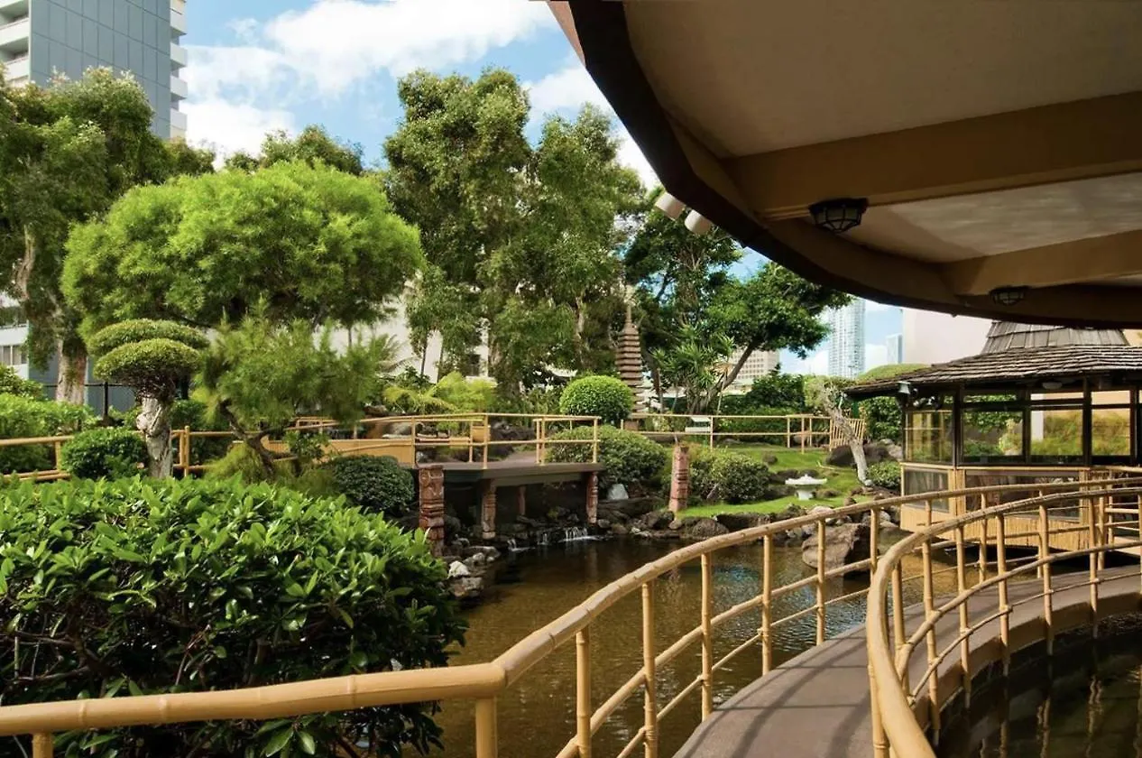 Japanese Cultural Experience: Pagoda Hotel In Honolulu, Hi